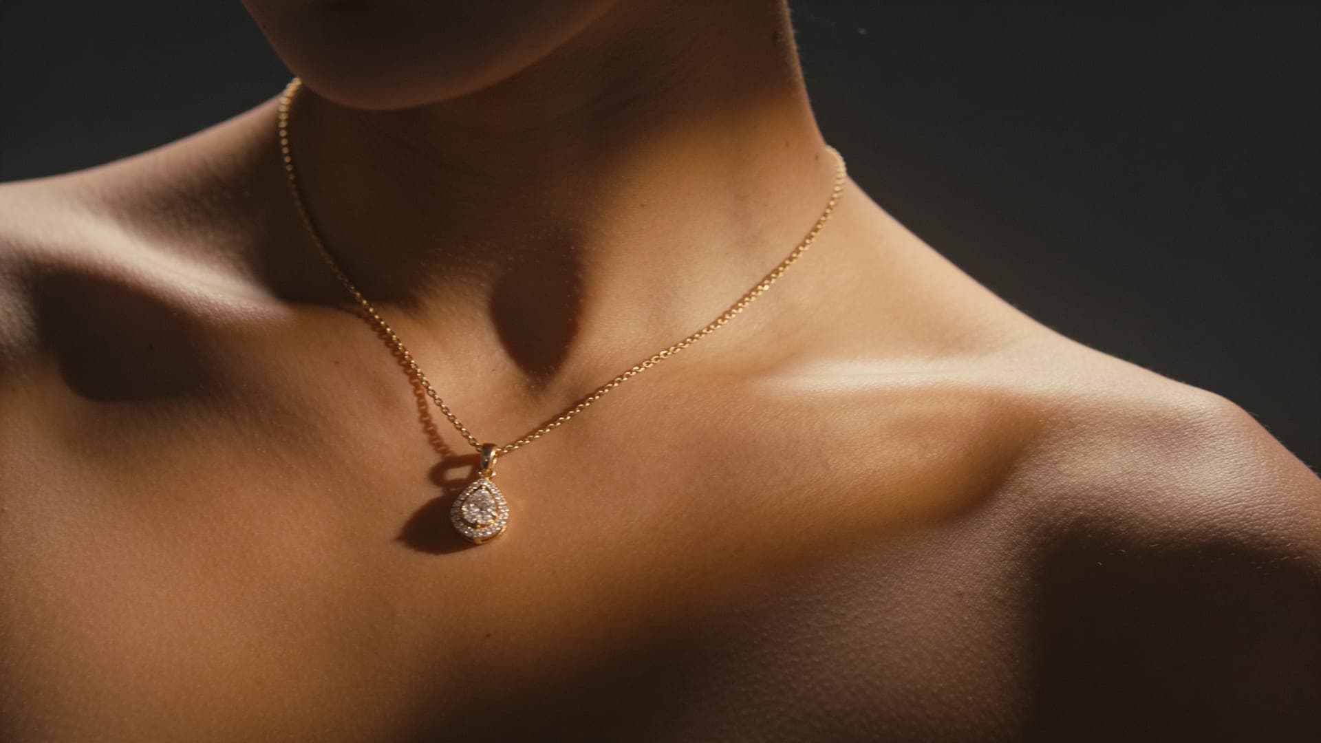 Cascade Necklace, 18-karat yellow gold, multi-strand